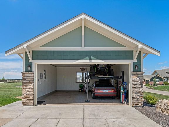 4th image of 430 Sheldon Avenue