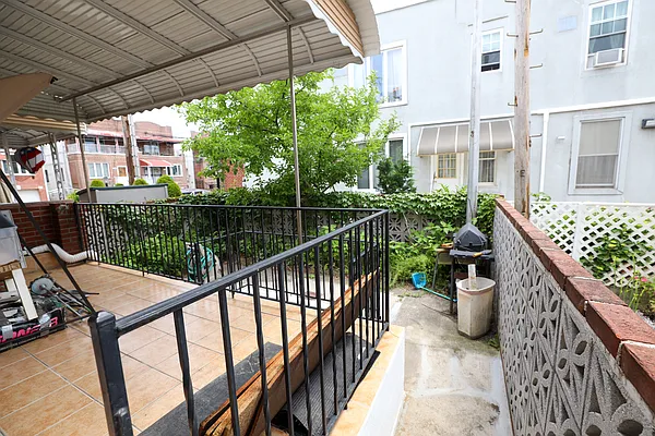 Rented by Sorensens Parkview Terrace Real Estate Inc | media 28