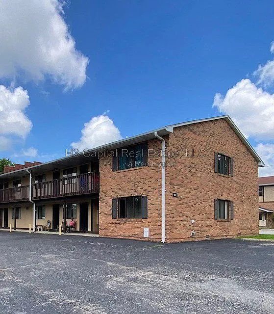 1 bed, 1.0 bath, $800 — Photo 1