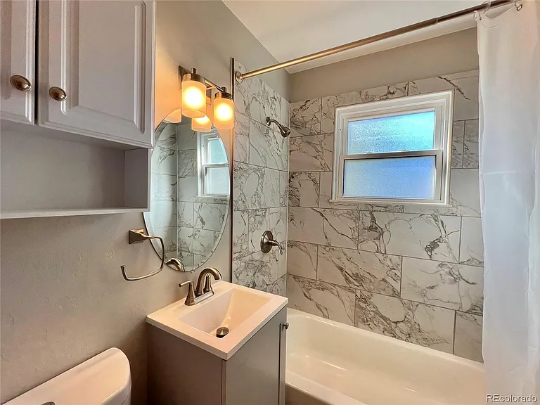 1840 W 51st Ave — Photo 12