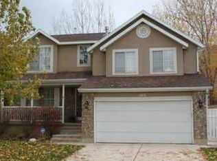 1608 N Pony Express Way, Centerville, UT 84014