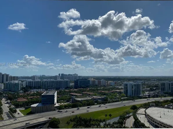 19501 W Country Club Dr, Aventura, FL