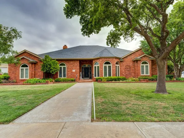 1411 8th St, Shallowater, TX 79363