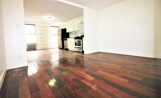 Rented by Astoria Realty | media 10