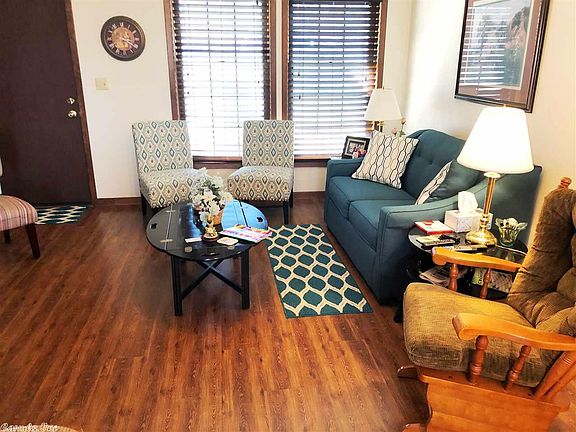 2nd image of 23 Nioka Dr
