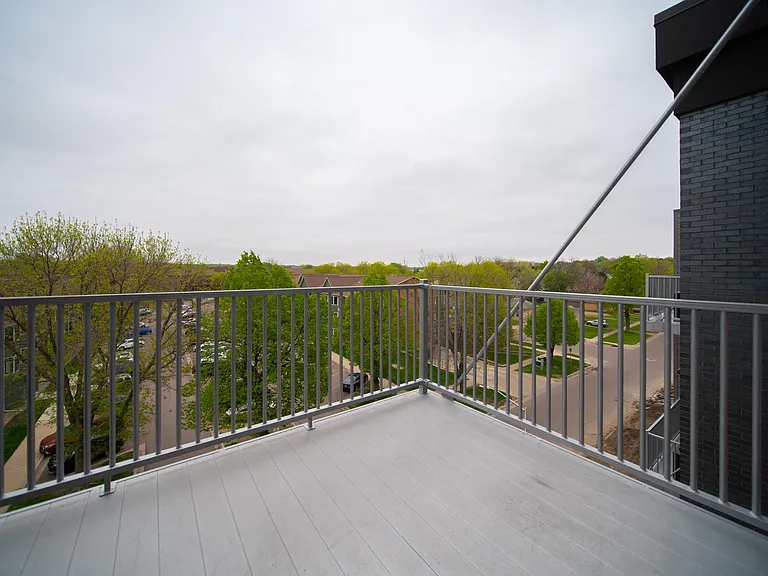 The Captiva: Deck