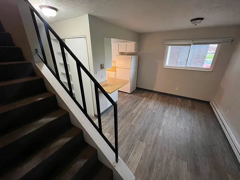 815 Orchard St #4 — Photo 3