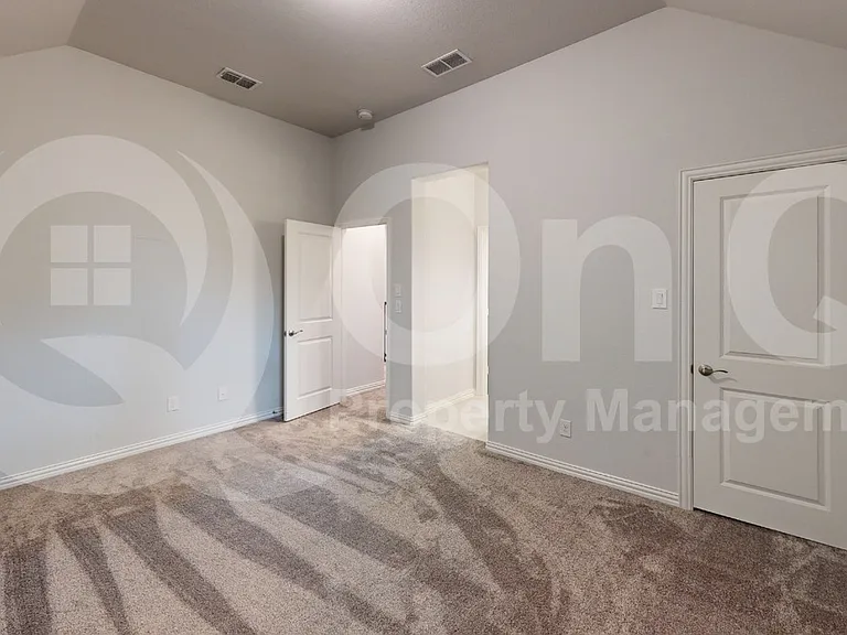 13591 Vineyard Ln — Photo 18