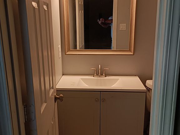 5th image of 1745 Graceland Cv