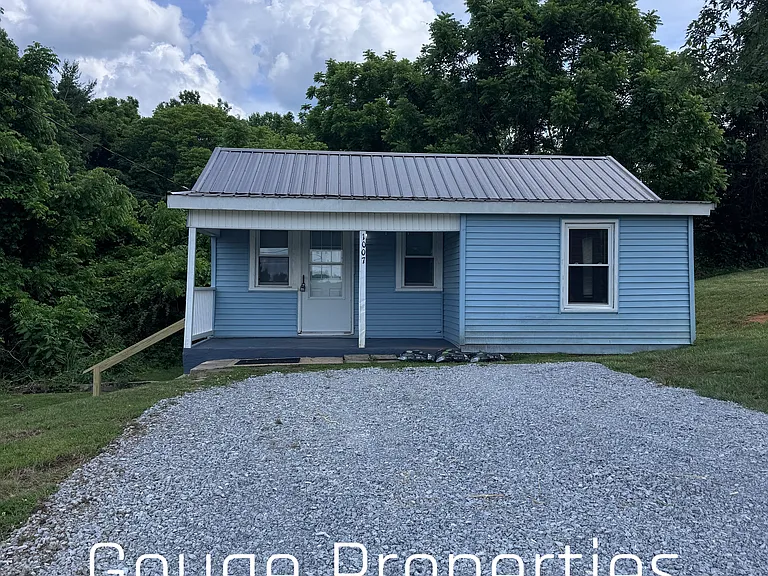 1007 Antioch Rd — Photo 1