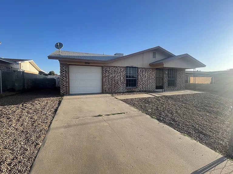 5761 Longview Dr — Photo 1