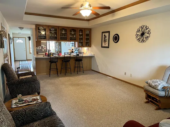 345 Simon DRIVE, Hartford, WI 53027