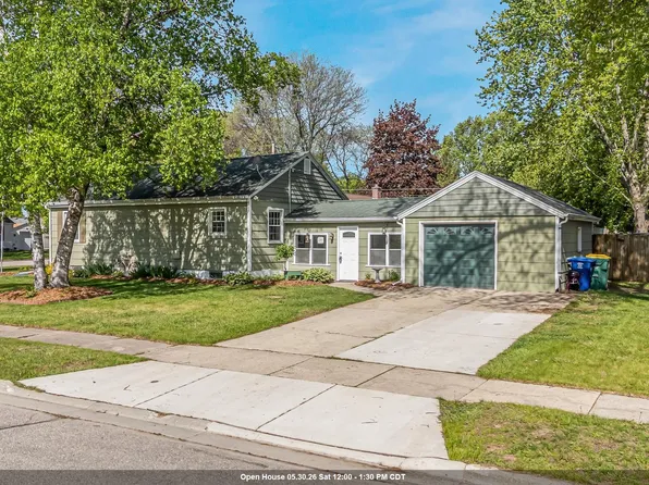 1212 8th St, Green Bay, WI 54304