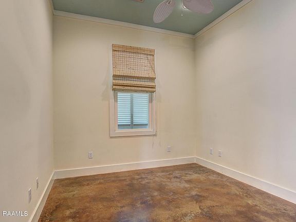 4th image of 108 Beaulac Ln