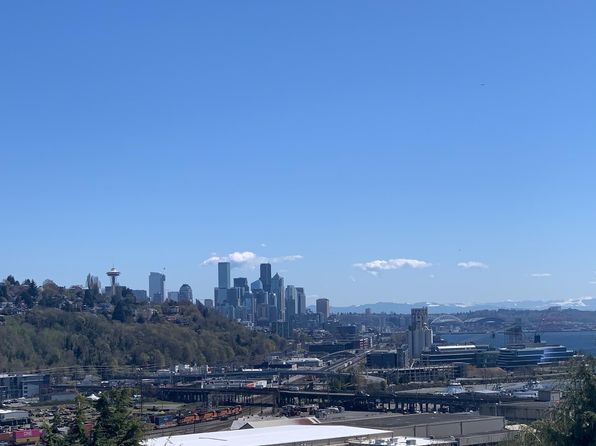 2200 Thorndyke Ave W APT 203