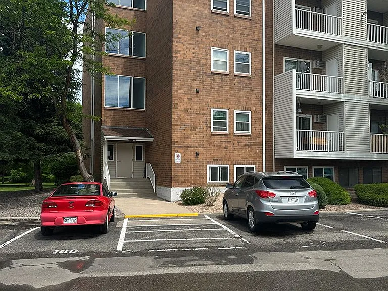 1250 Golden Cir #101 — Photo 14