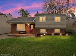 33984 Little Mack Ave, Clinton Township, MI 48035
