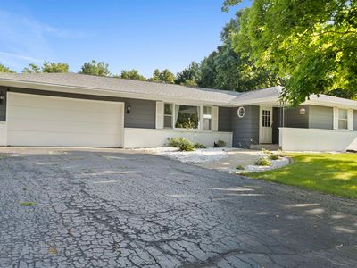 6951 McCurry Rd, Roscoe, IL, 61073
