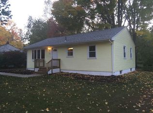 98 Ferncliff Ave, Springfield, MA 01119