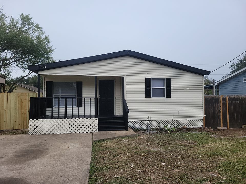 1st image of 1301 San Jacinto Ave