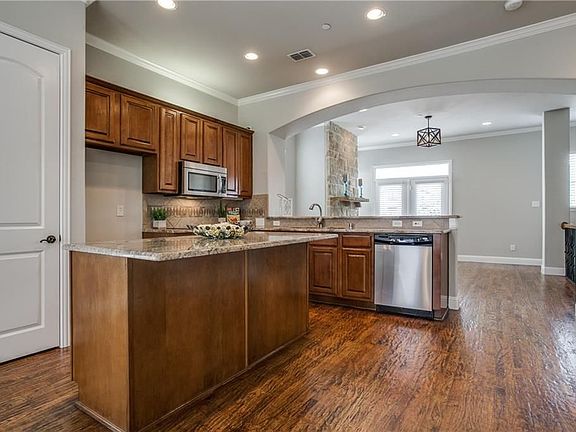 4th image of 5728 Tupelo Dr