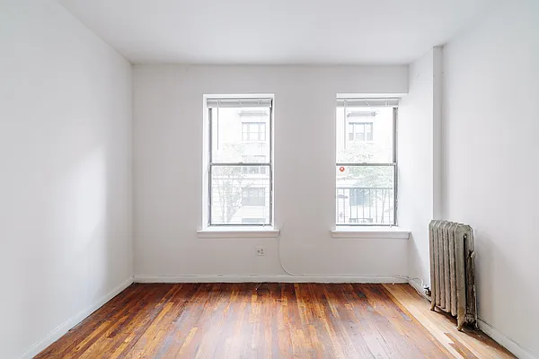 Rented by Bond New York | media 18