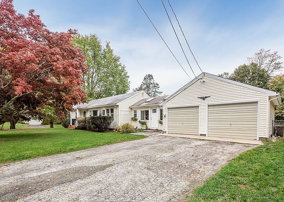 1st image of 6 Dickerson Dr