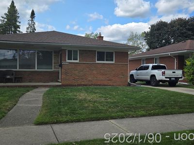 26312 Warrington St, Dearborn Heights, MI, 48127