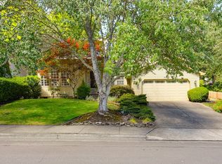 14945 SW Woodhue St, Tigard, OR 97224