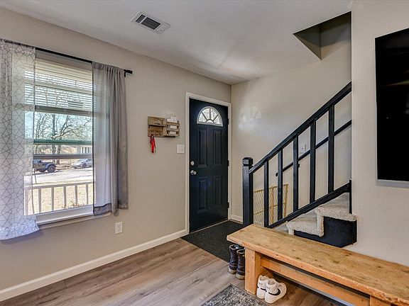3rd image of 2237 Basswood Drive