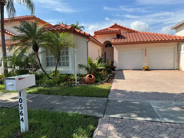 10564 NW 57th St, Doral, FL 33178