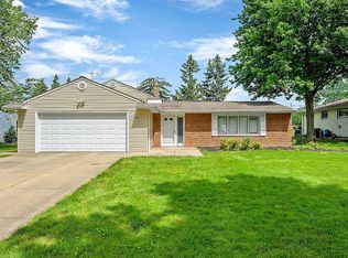1835 Edenhall Dr, Lyndhurst, OH