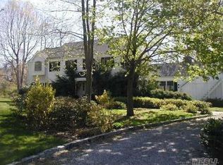 11 Richard Path, Saint James, NY 11780