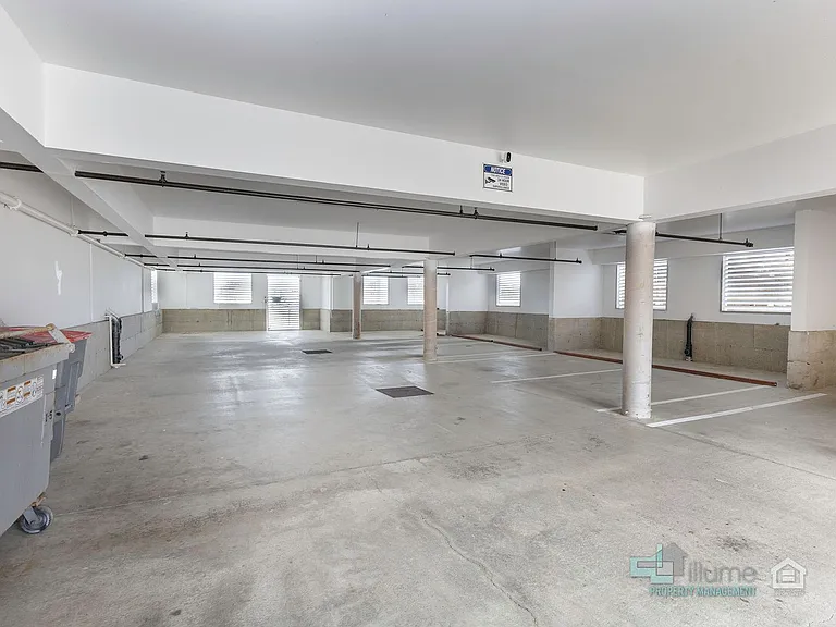 224 N Holladay Dr #201 — Photo 69