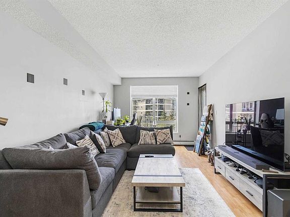 4th image of 136 D W Sandpiper Rd #311
