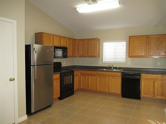 5th image of 11357 W Pinehollow Dr