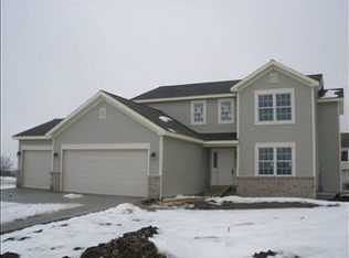 3 Shalimar Point, Bloomington, IL 61705