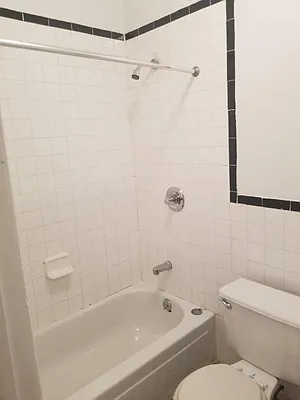 Rented by Chartwell Manhattan Realty | media 13