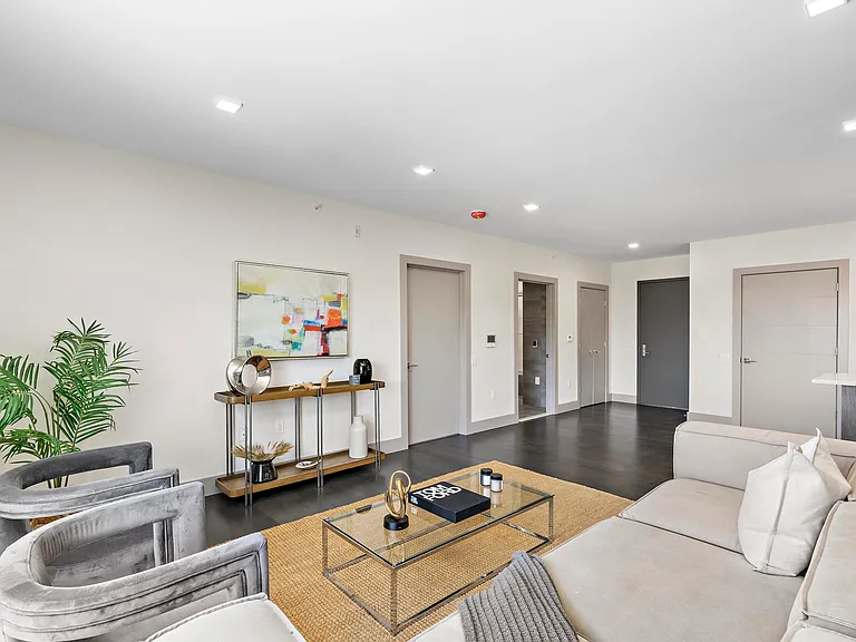 8133 Bergenline Ave #6E — Photo 9