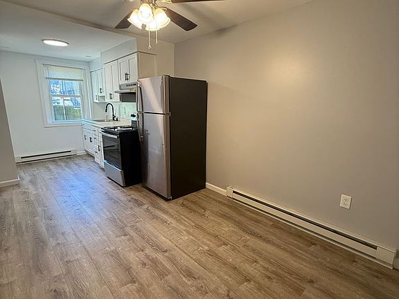 2nd image of 25 Lander St