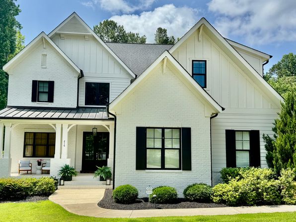 216 Harvest Ln