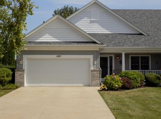 1903 Raintree Ln #40, Racine, WI 53406