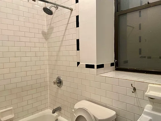 Rented by J Misrahi Realty Corp | media 15