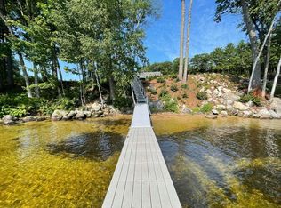 14 Fairway Dr, Naples, ME 04055