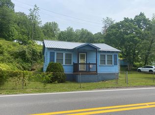 222 Central St, Lester, WV 25865