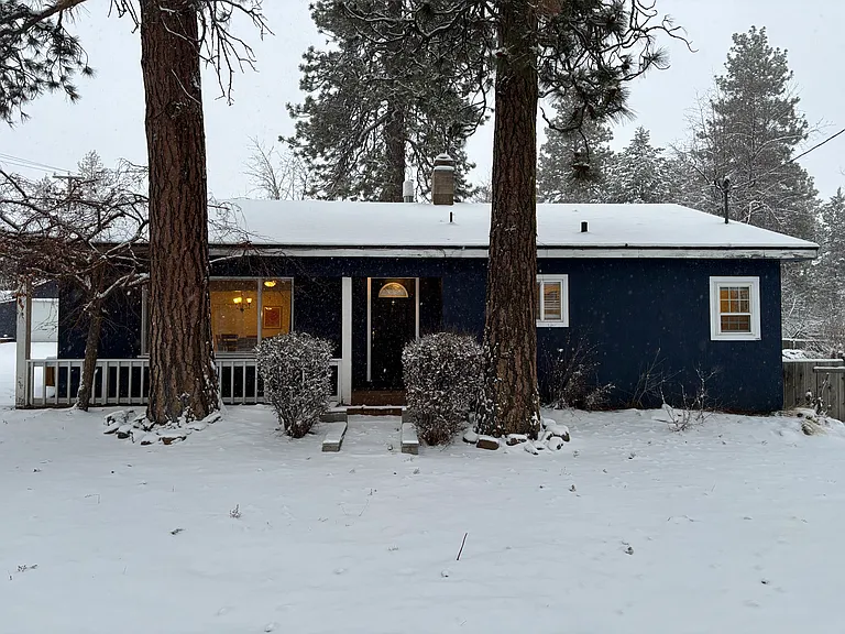 450 SE Reed Market Rd — Photo 3