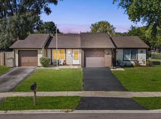 1096 Pheasant Run Ln, Aurora, IL 60504