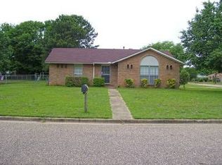 231 Townsend Dr, Montgomery, AL 36117