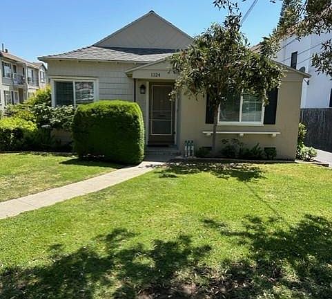 2nd image of 1124 E Lexington Dr