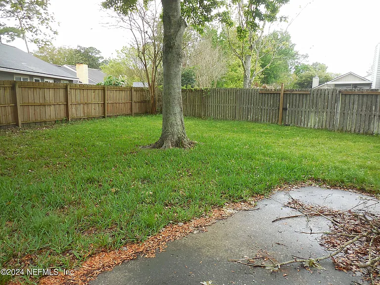 2942 Rockford Falls Dr N — Photo 14